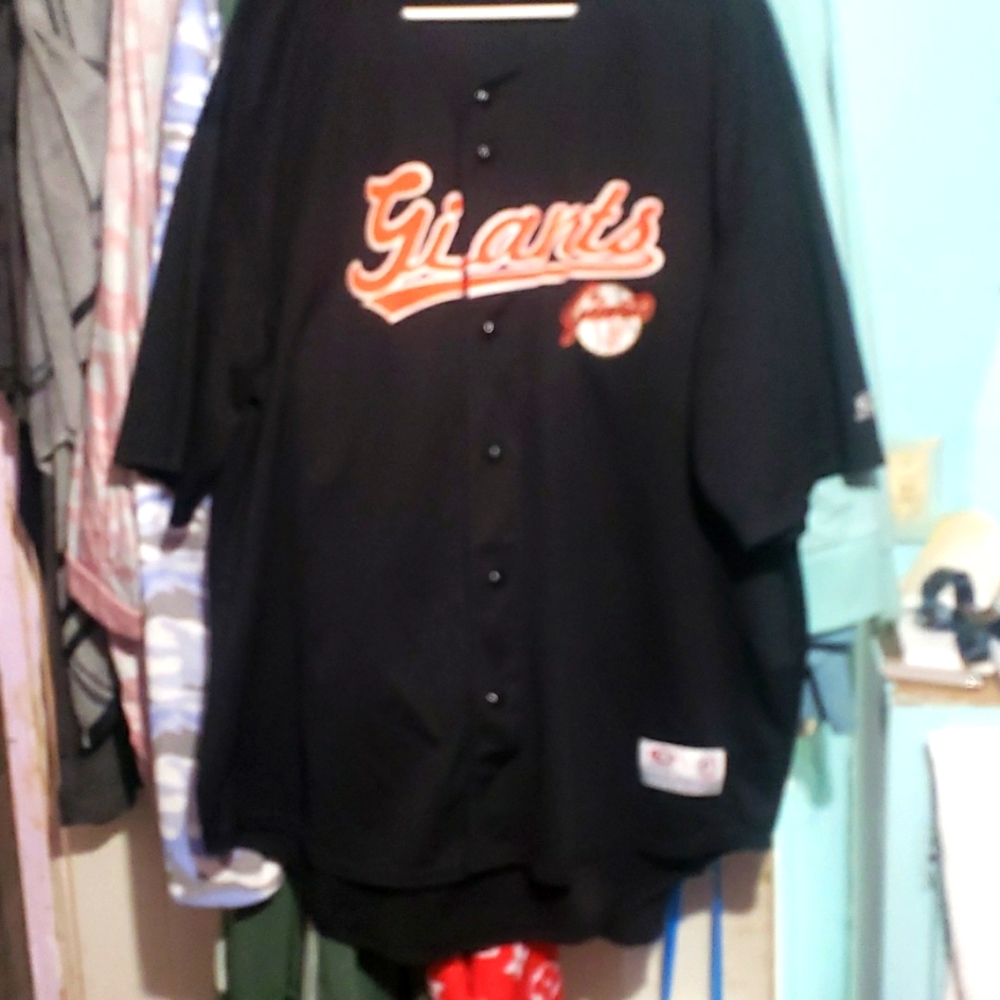 Giants basketball jersey